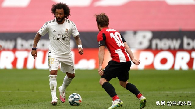 齐达内皇马86分钟3变1巴萨机会,齐达内时期皇马对巴萨