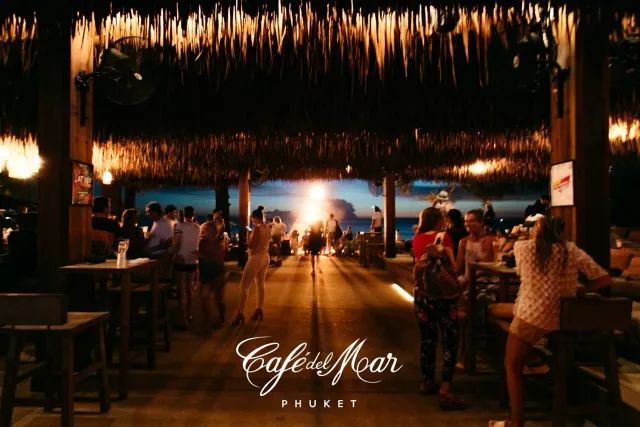 铂金海岸半山滨海度假村,卡马拉海湾全景