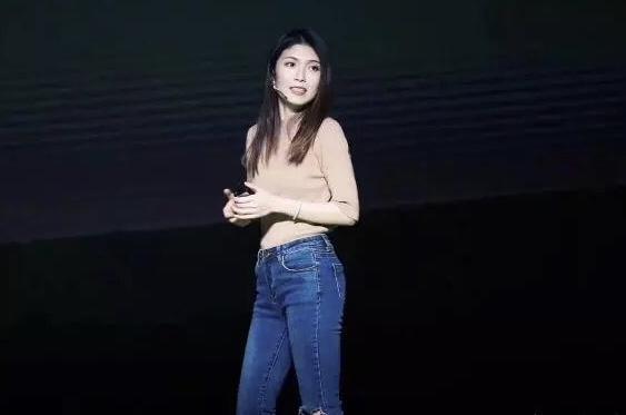 罗永浩和王欣搞笑视频,罗永浩vs王欣