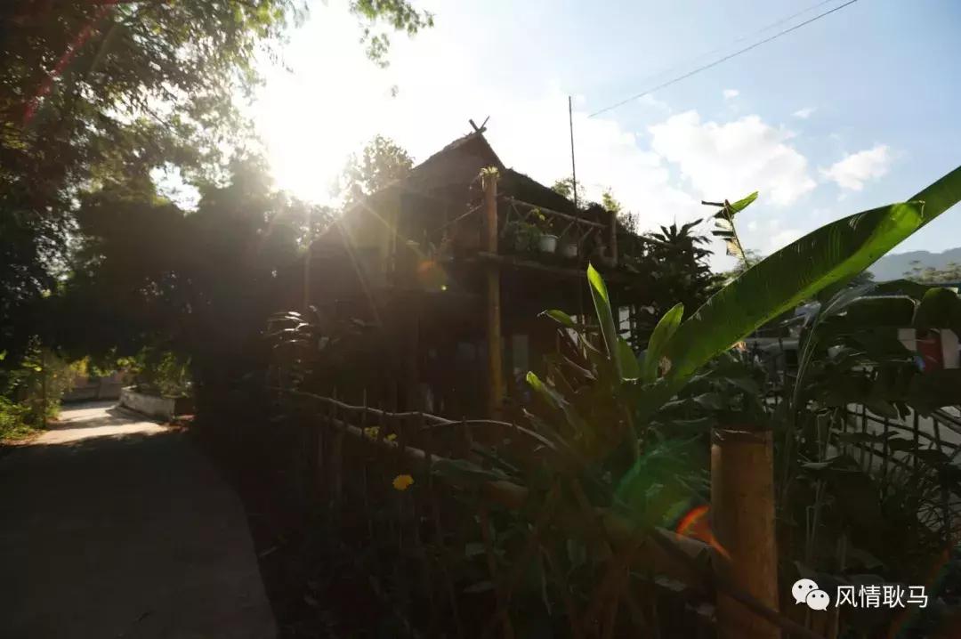 傣族象脚鼓舞的艺术特征,傣族长鼓乐器