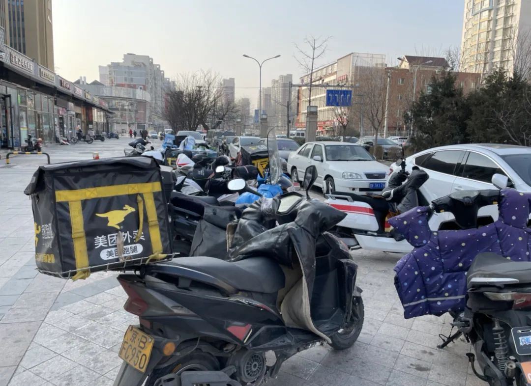 外卖小哥守住你的底线,请善待每一个外卖小哥