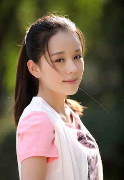 杨幂的公司签了好多有实力的美女,杨幂公司旗下的4位美女演员