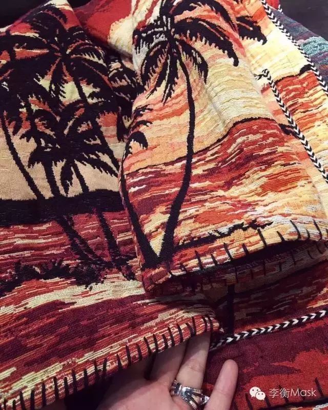 怎样识别奢侈品真假鉴别方法,一招教你辨别奢侈品