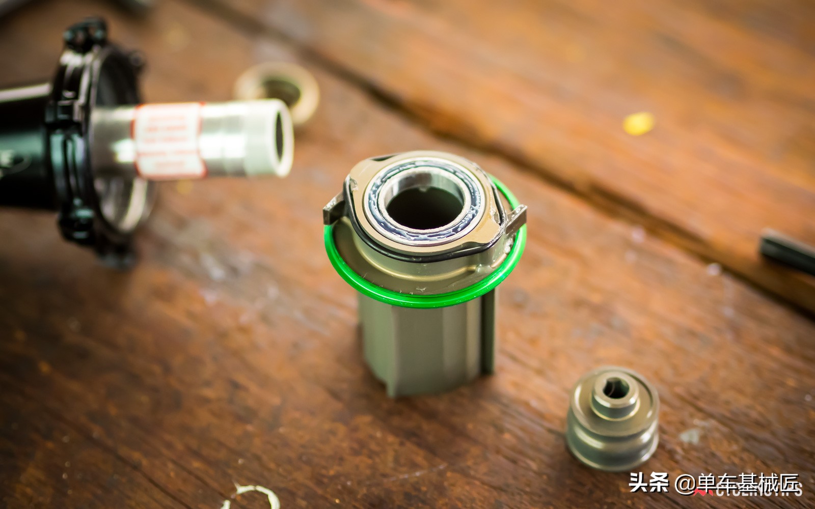 自行车花鼓阻力大解决方法,自行车花鼓挑选技巧图解说明