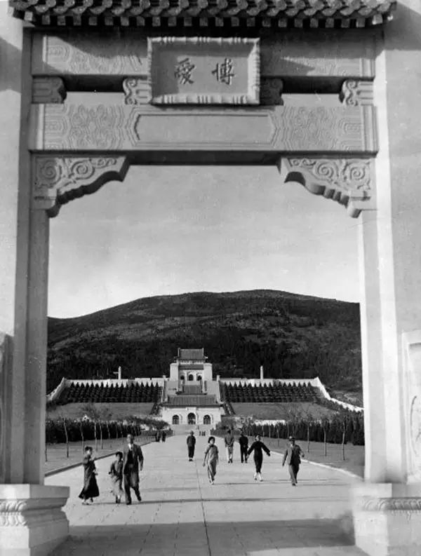 100年南京大桥绘画,南京红色100年