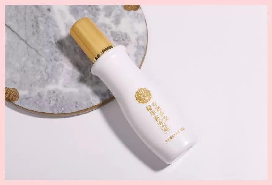 女生头顶很秃头适合什么发型,头发少如何变美