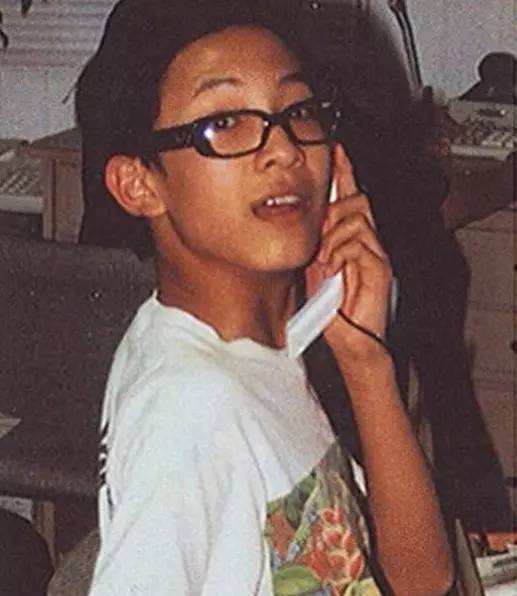 看时装周秀场vlog,时装周的深度解析