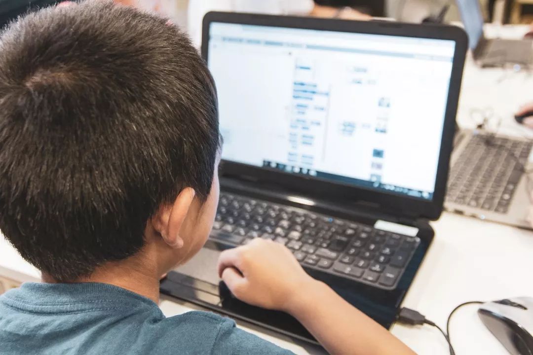 少儿编程哪个专业最火,学哪个专业适合教少儿编程