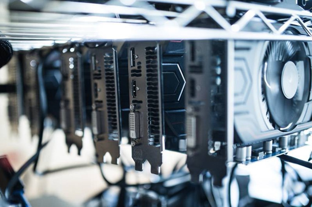 显存和位宽哪个更重要,显存位宽是什么重要吗