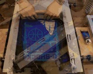 衣服上面的印花怎么印上去,衣服上的图案怎么印上去