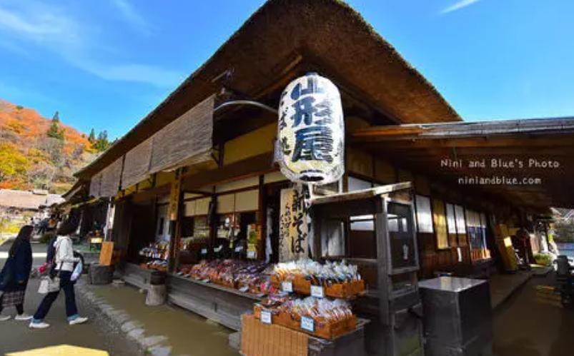 在日本没人买,转身“加价”卖给中国游客,当地人:赚钱太容易