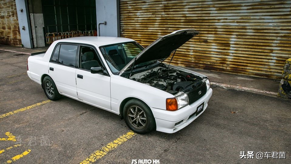 丰田皇冠出租车多美卡,丰田皇冠老款出租车