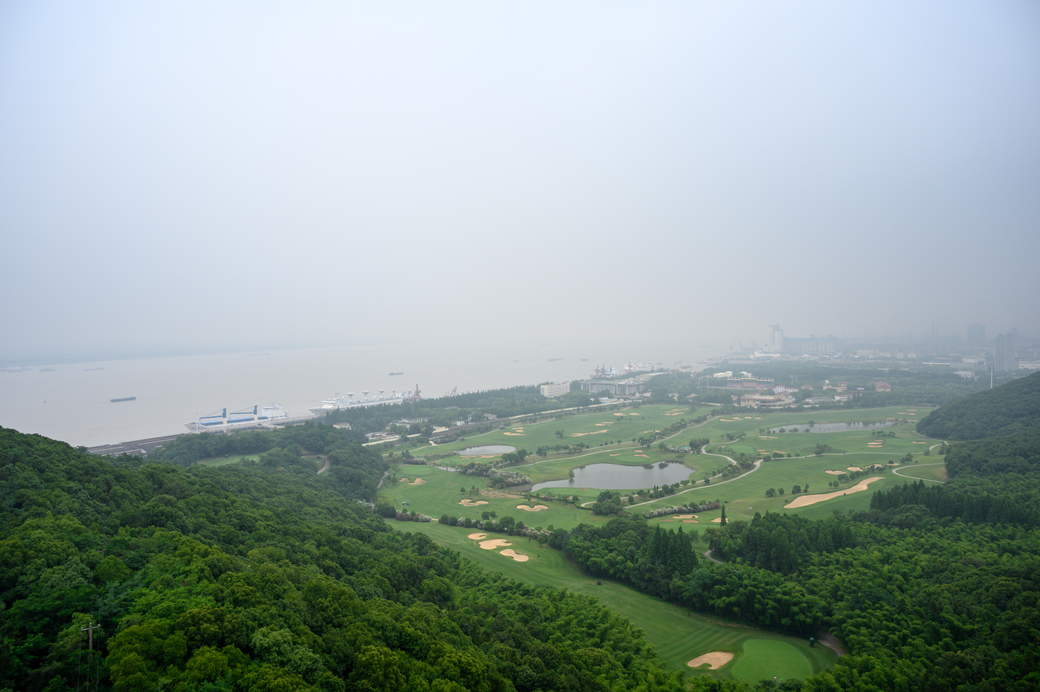 江苏江阴被遗忘的地标建筑，俯瞰长江大桥的最佳地点，你去过吗？