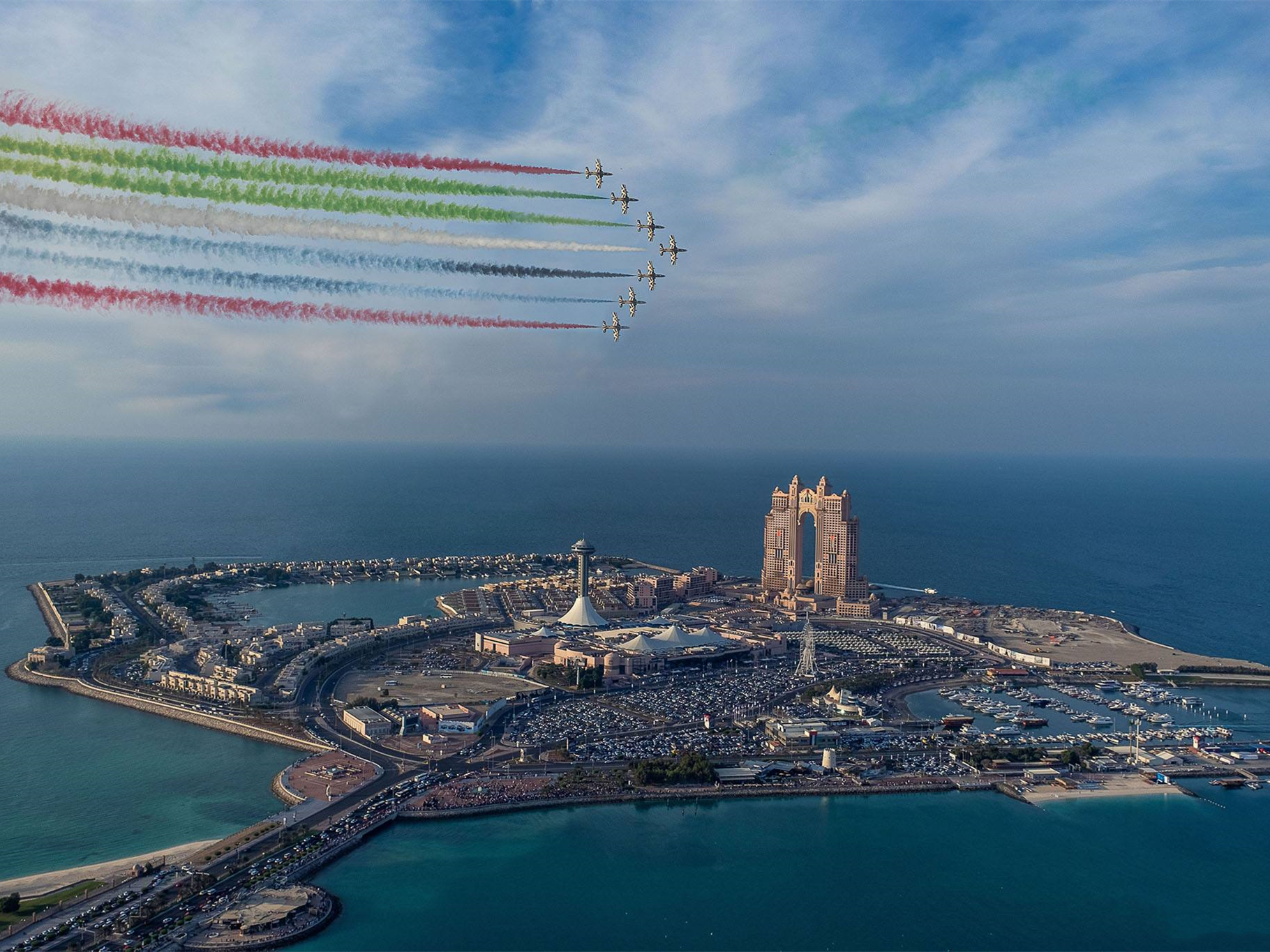 迪拜阿布扎比是哪个国家,阿布扎比和迪拜谁更值得去
