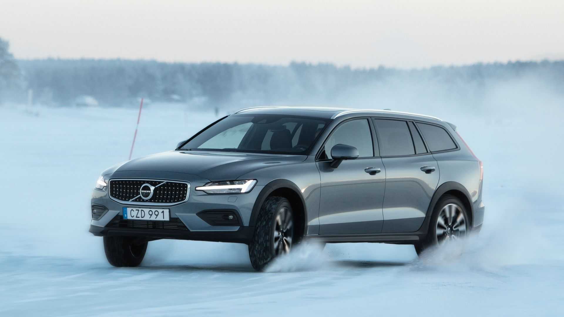 沃尔沃v90冰雪越野测试,沃尔沃v60cc新款试驾