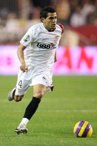 阿尔维斯46个冠军奖杯,阿尔维斯在巴萨的奖杯