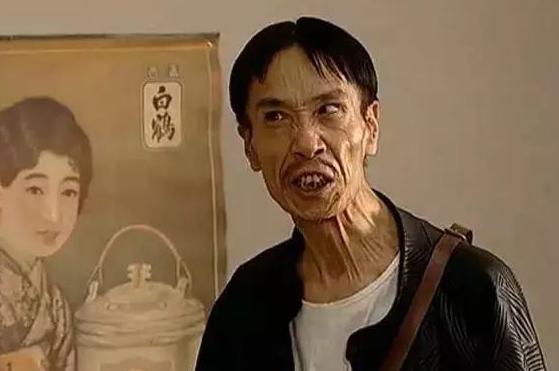 颧骨高的女人杀夫不用刀,女人颧骨高杀夫不用刀下一句