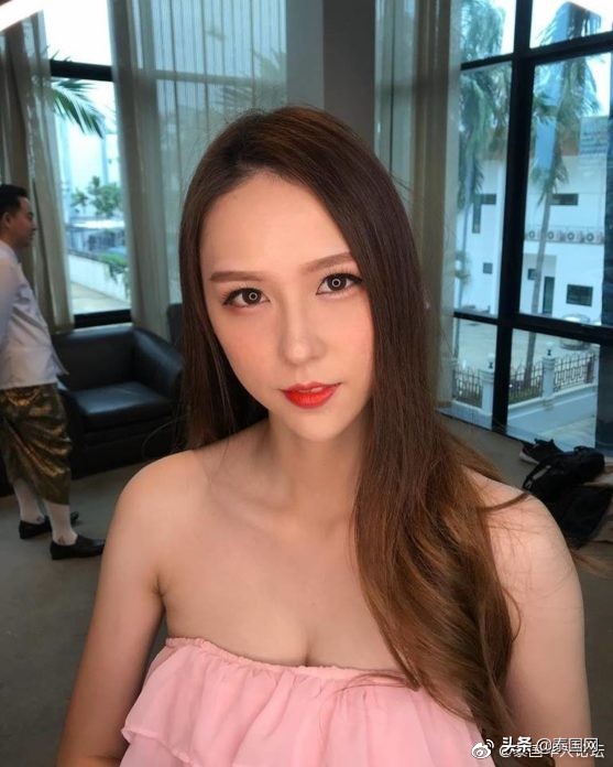 高颜值女医生,高颜值年轻女医生