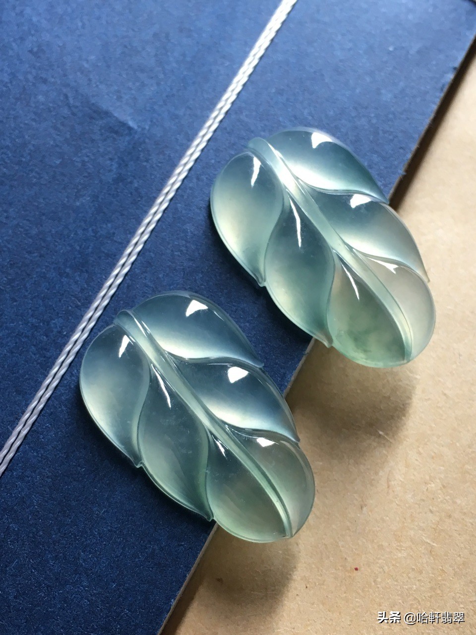 冰种无色和冰糯种有色选哪个,翡翠佛公冰种好还是冰糯种好