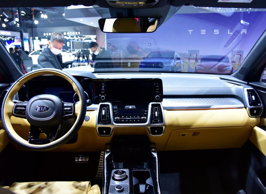 进口起亚索兰托7座,新款起亚索兰托插混版发布