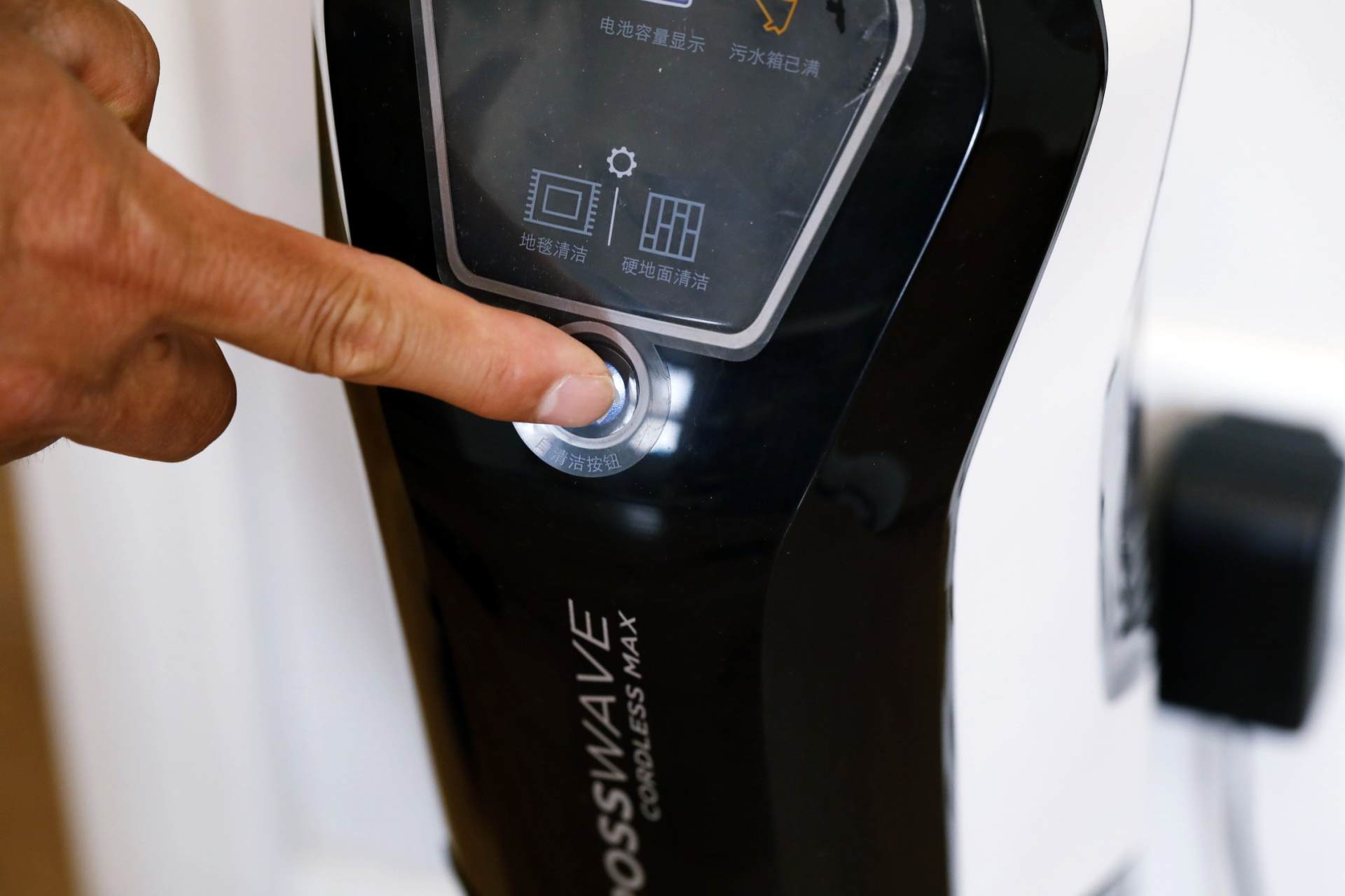 洗地机好还是扫地机器人实用,全能爆款洗地机