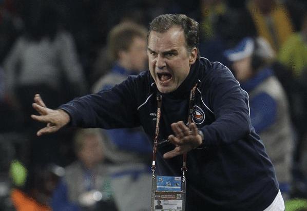 当防守球员不贴过来怎么办,足球现在的防守和以前的防守强度