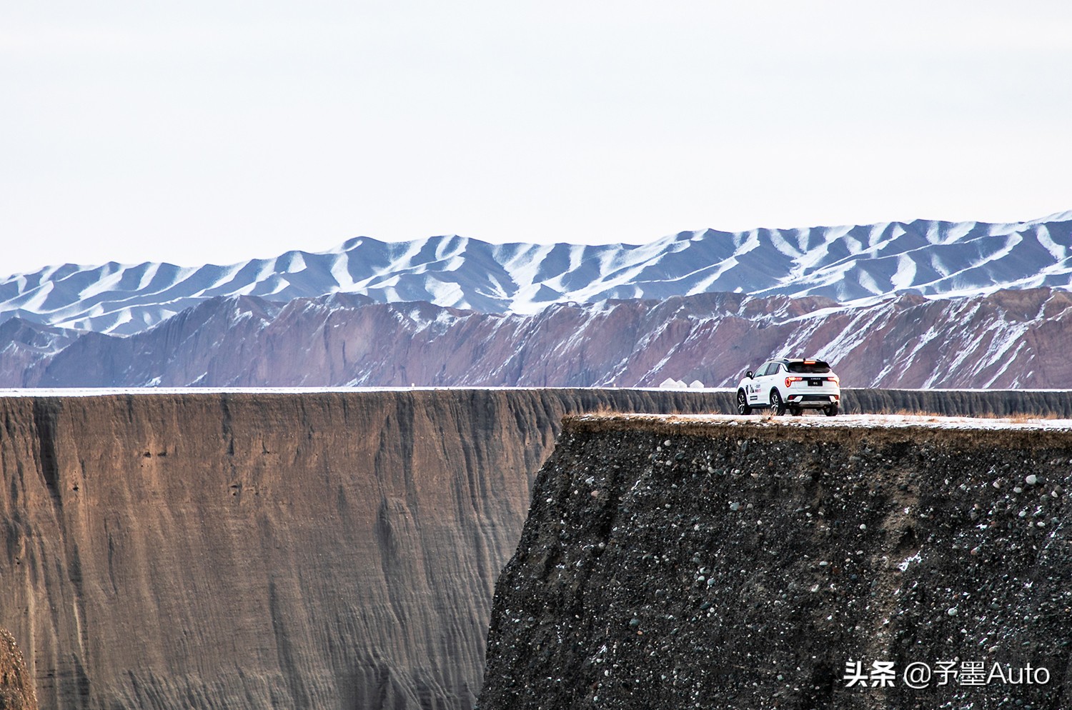 领克01跑新疆,全新领克01欧洲首航