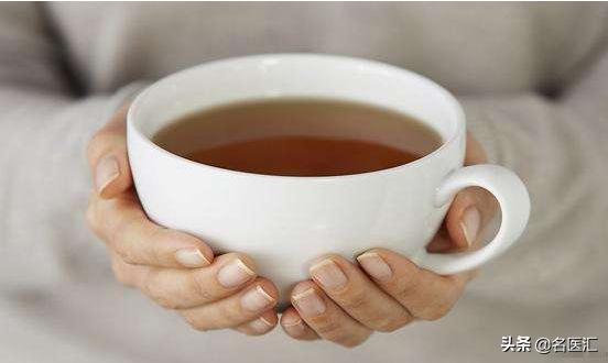 晚上喝红糖水的作用与功效,女性痛经喝红糖水真的有用吗