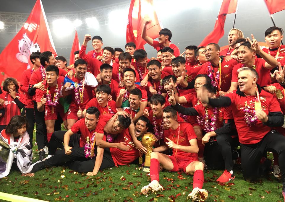 80年代沪港杯足球赛,上海老克勒夺冠