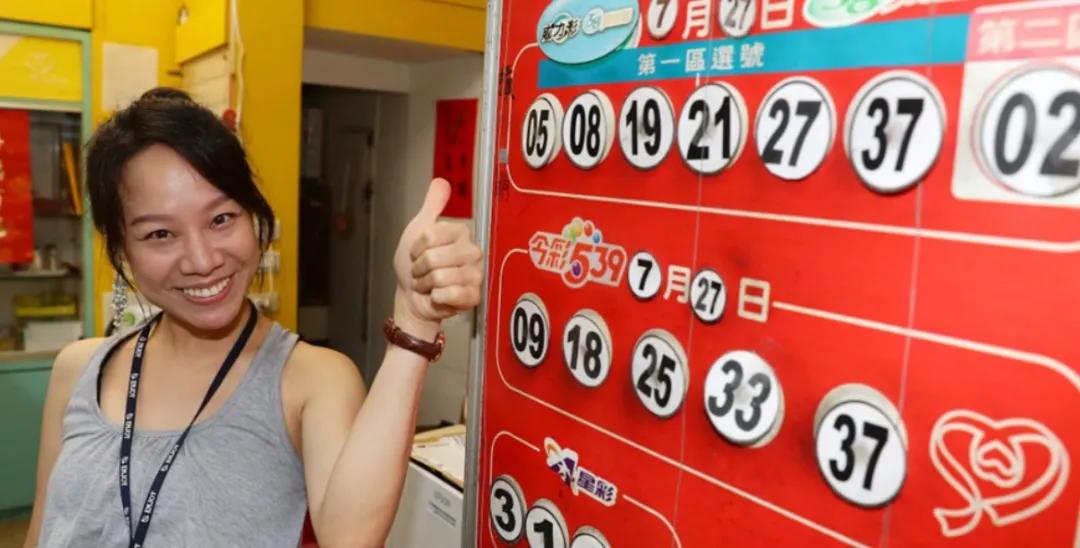 一人独中5581万彩票,一人独中5亿彩票中奖