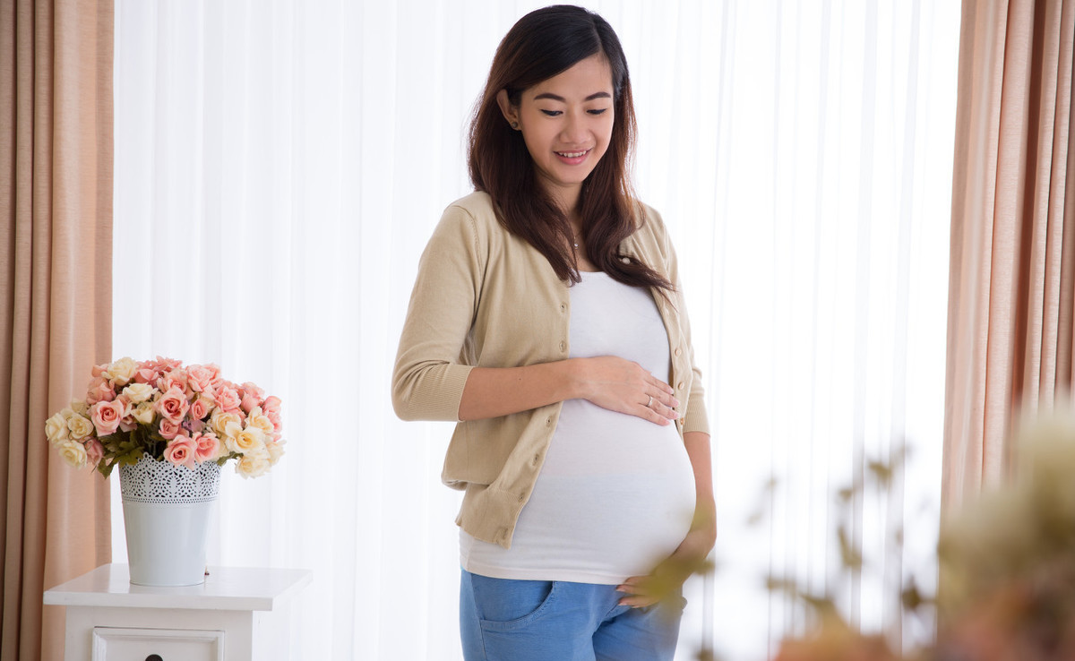 缓解孕早期孕吐的有效方法,怀孕初期缓解孕吐的有效方法