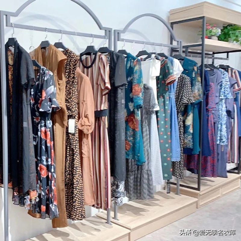 一二线品牌女装折扣批发,一二线折扣女装尾货进货