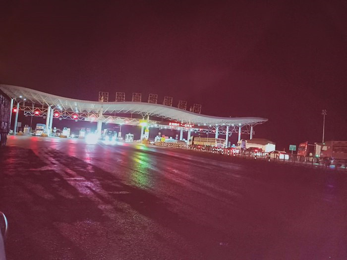 一路到新疆穷游,床车自驾穷游视频15分钟