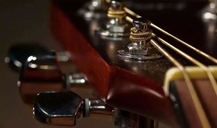 吉他没必要装拾音器,吉他可以不用效果器吗