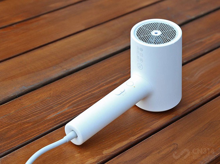 德国吹风机蓝光呵护秀发,怎样选择一款不伤发的吹风机