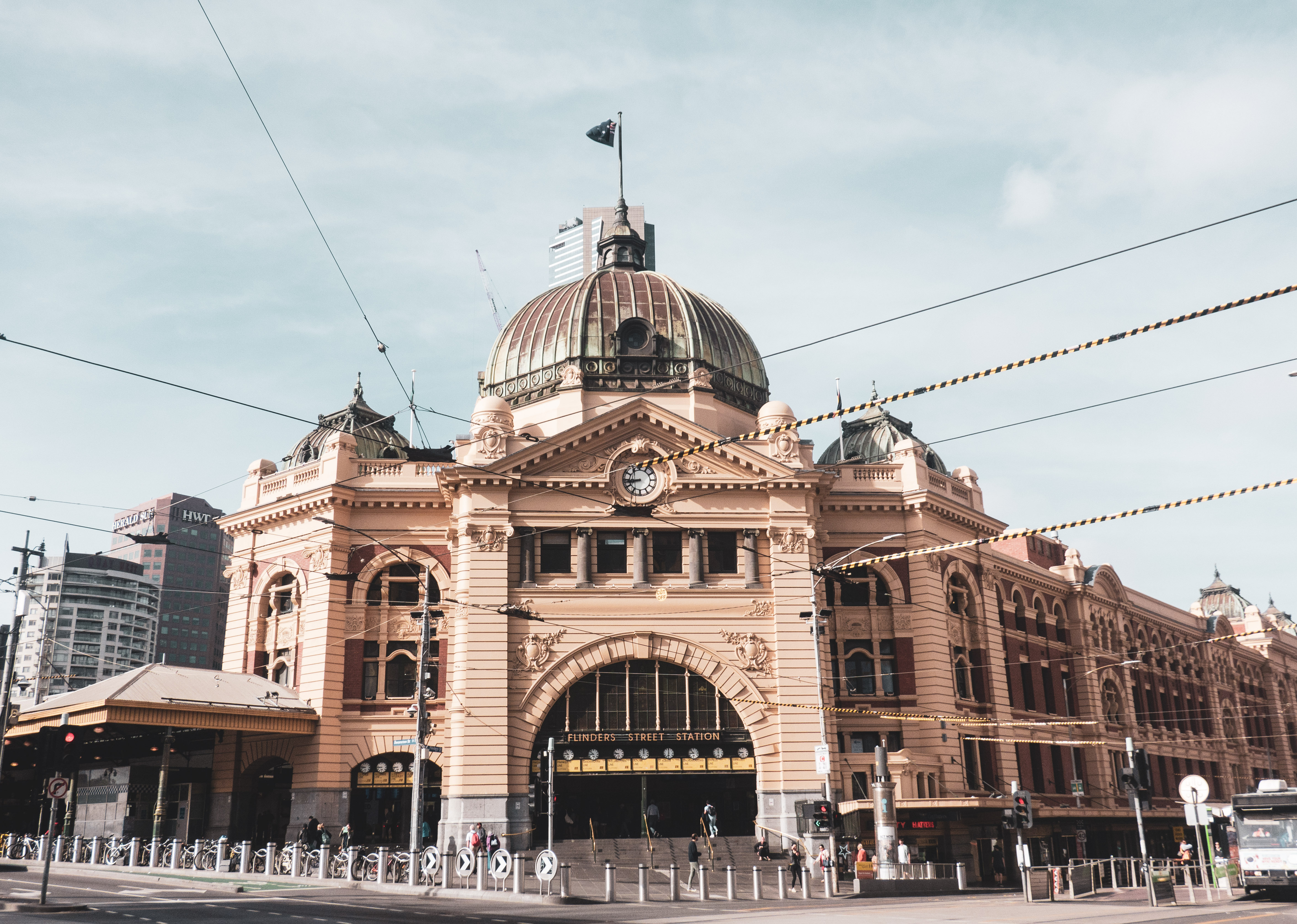 墨尔本最适合居住的城,全球最宜居住的城市悉尼墨尔本