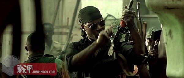 美国黑鹰战机坠落视频,黑鹰坠落最震撼视频