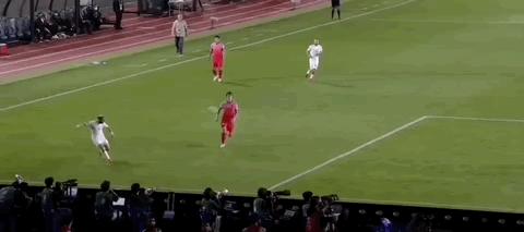 1-2，国足苦主倒下！89分钟被绝杀，3轮不胜陷入绝境，孙兴慜救主