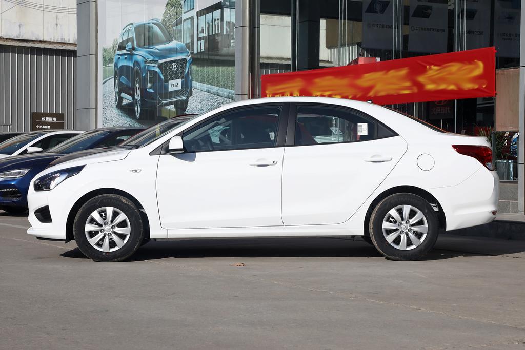 新瑞纳4.99万合适吗,2019年现代瑞纳17万公里价格