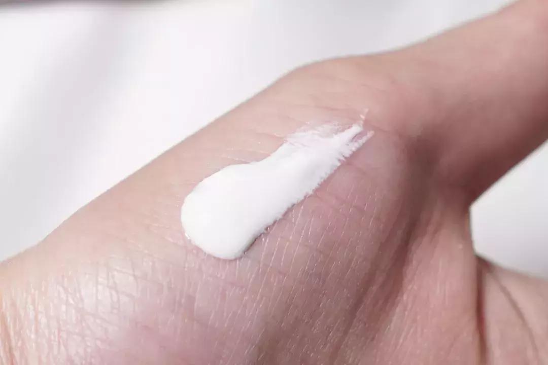 十大公认好用的防晒霜实验室测评,深度解析网红防晒霜