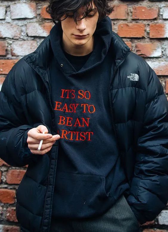 别再穿烂大街的小白鞋了,别再穿烂大街的秋裤