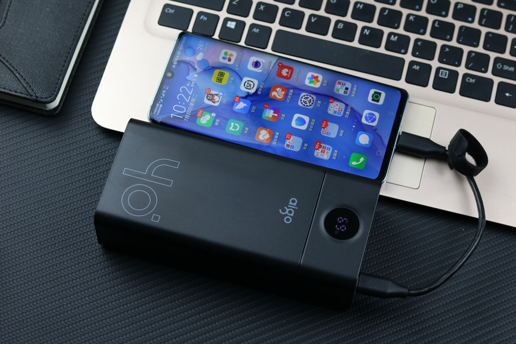 充电宝户外移动电源军用,aigo充电宝v300