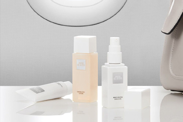 是谁赋予了“银座”走上神坛的力量？是梁静茹吗？不～是茶