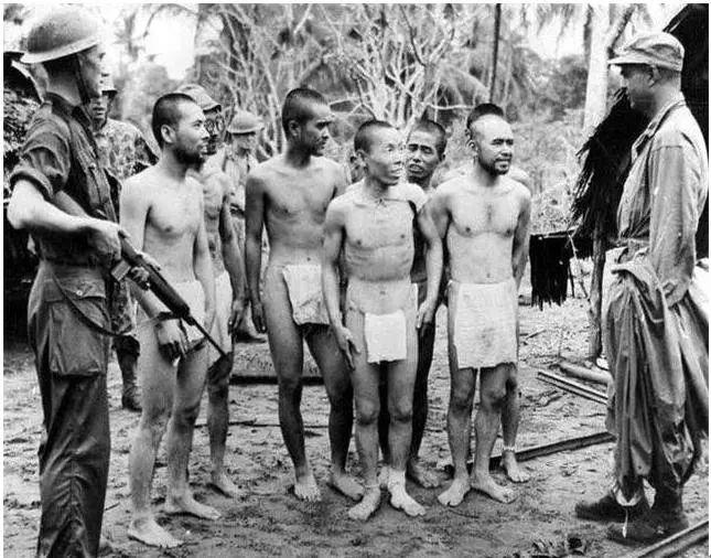 鬼子穿的兜裆布,日本鬼子狗皮膏药