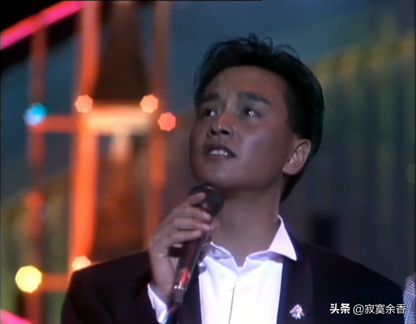 锁定85年群星劲歌荟萃,年轻时代的他们太惊艳太出彩了