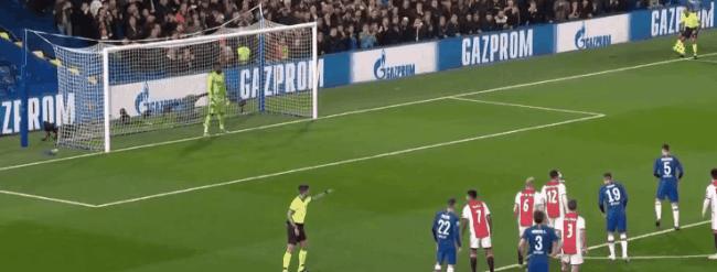 若日尼奥点球命中率是多少,点球100%命中率