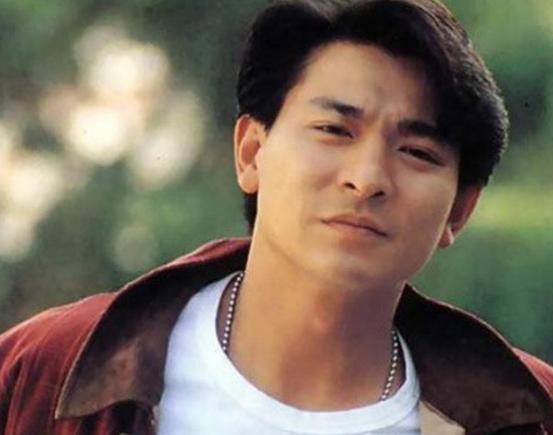 “天王”刘德华：经历了3段感情，最后为何选择朱丽倩？