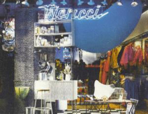 人间芭比lisa白色衣服跳舞,人间芭比lisa穿蓝衣服跳舞