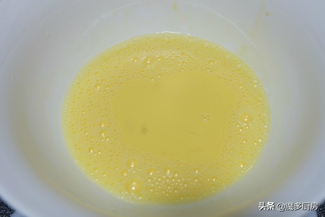 做蛋糕200克的面粉需要几个鸡蛋,自制蛋糕只用一个鸡蛋就可以做