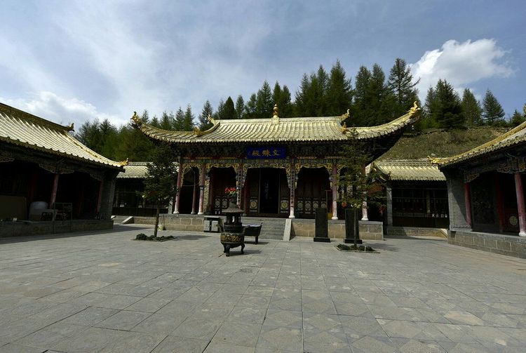 乡村古寺庙,五一家乡山顶寺庙一游